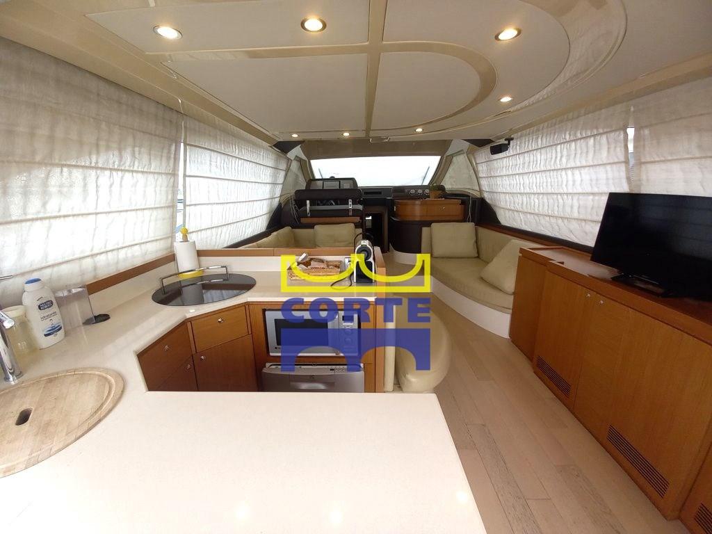 ferretti yachts 470
