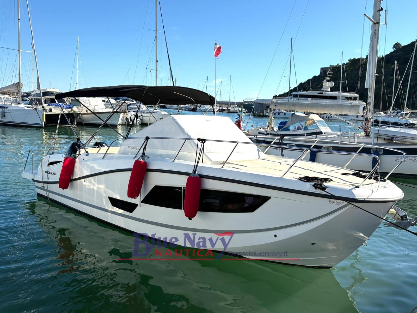 quicksilver 875 sundeck+ 2x 225cv v6 mercury