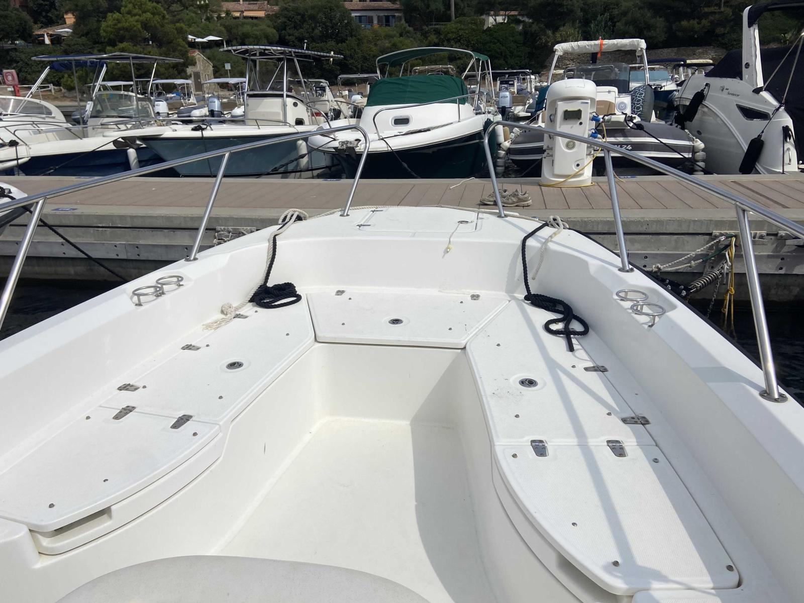 boston whaler 270 dauntless