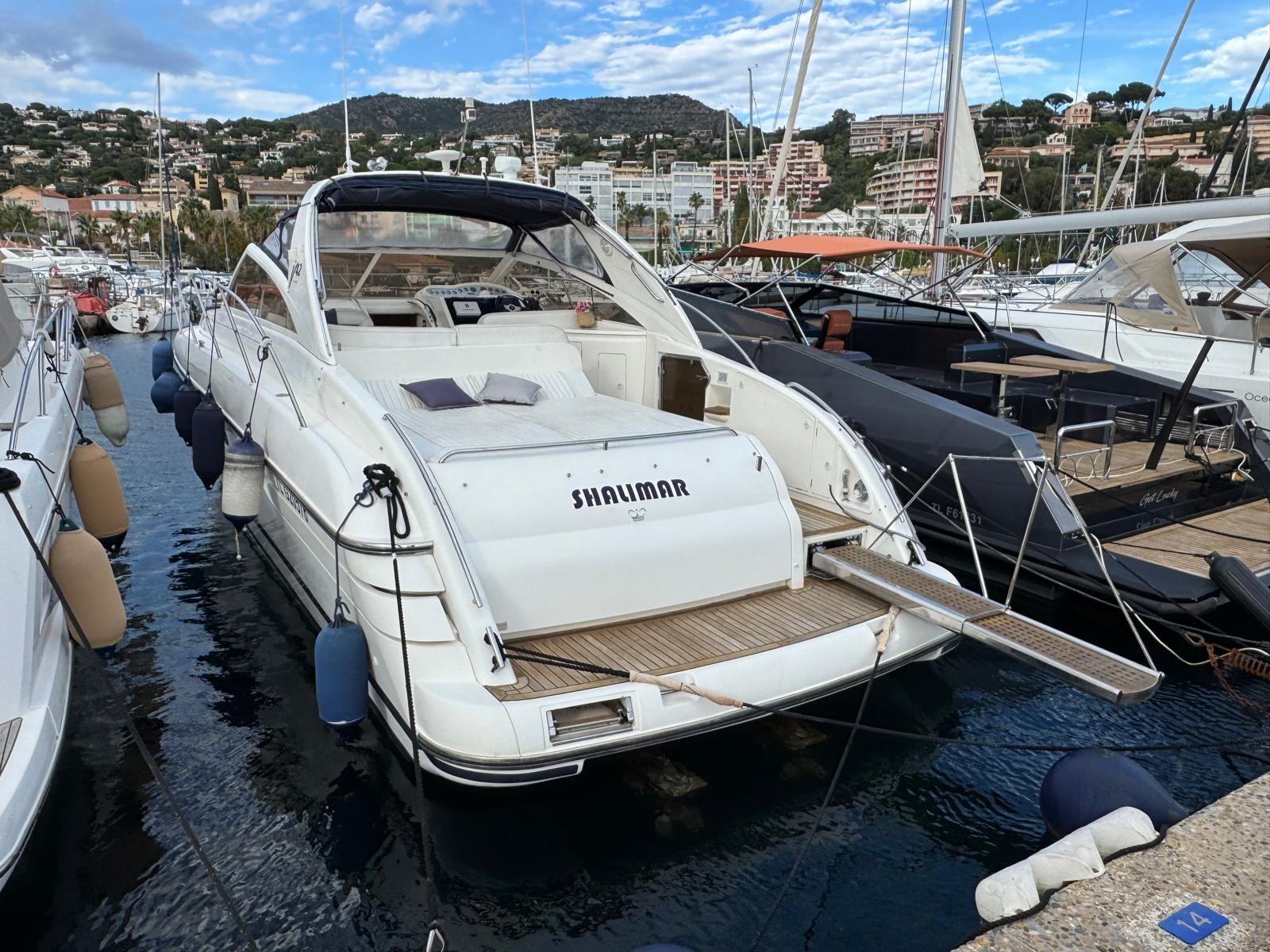 princess V42