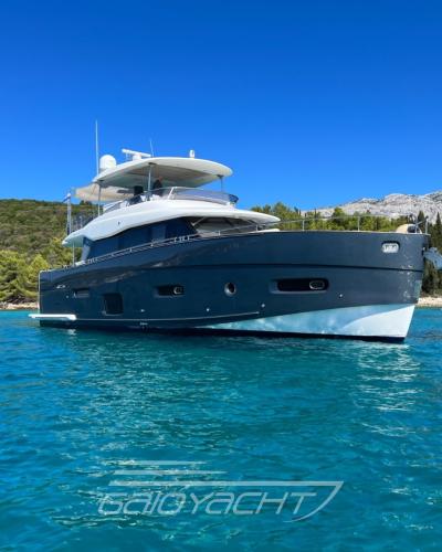 Azimut magellano 66