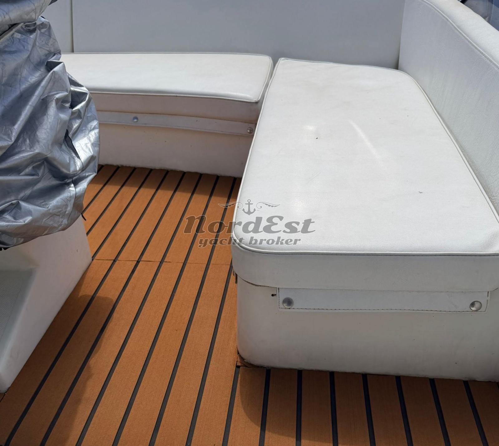 uniesse 40 fly