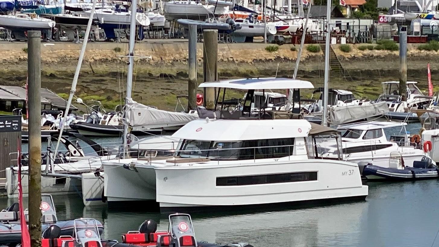 fountaine pajot Motor yacht 37