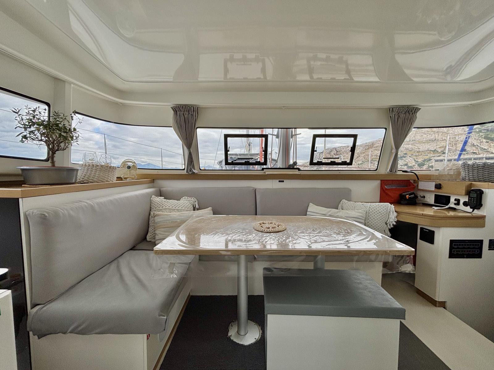 beneteau Excess 11