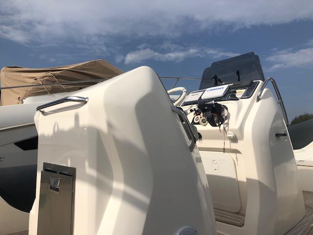 black fin Elegance 9