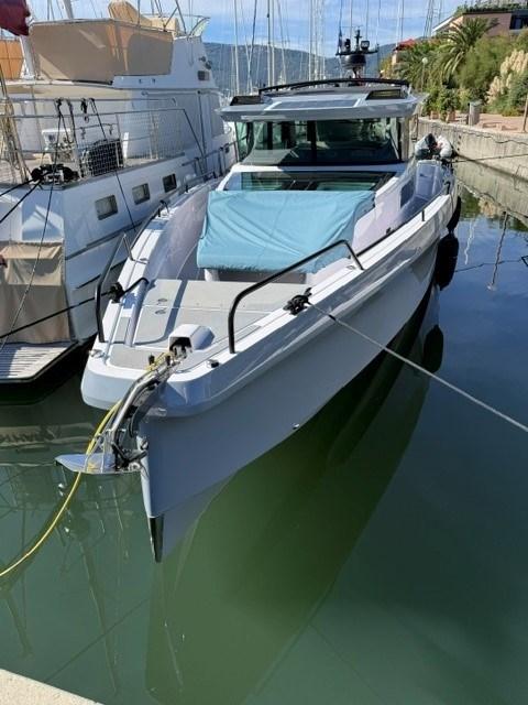 axopar 45 cross cabin