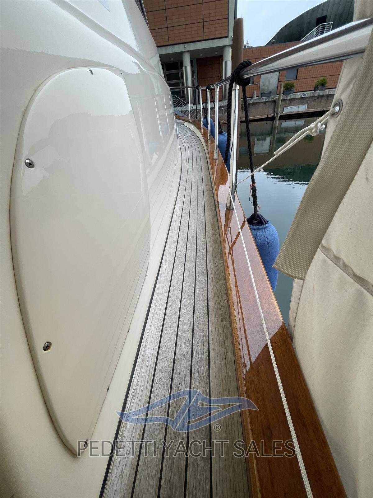 izzo mare Southwind 2000