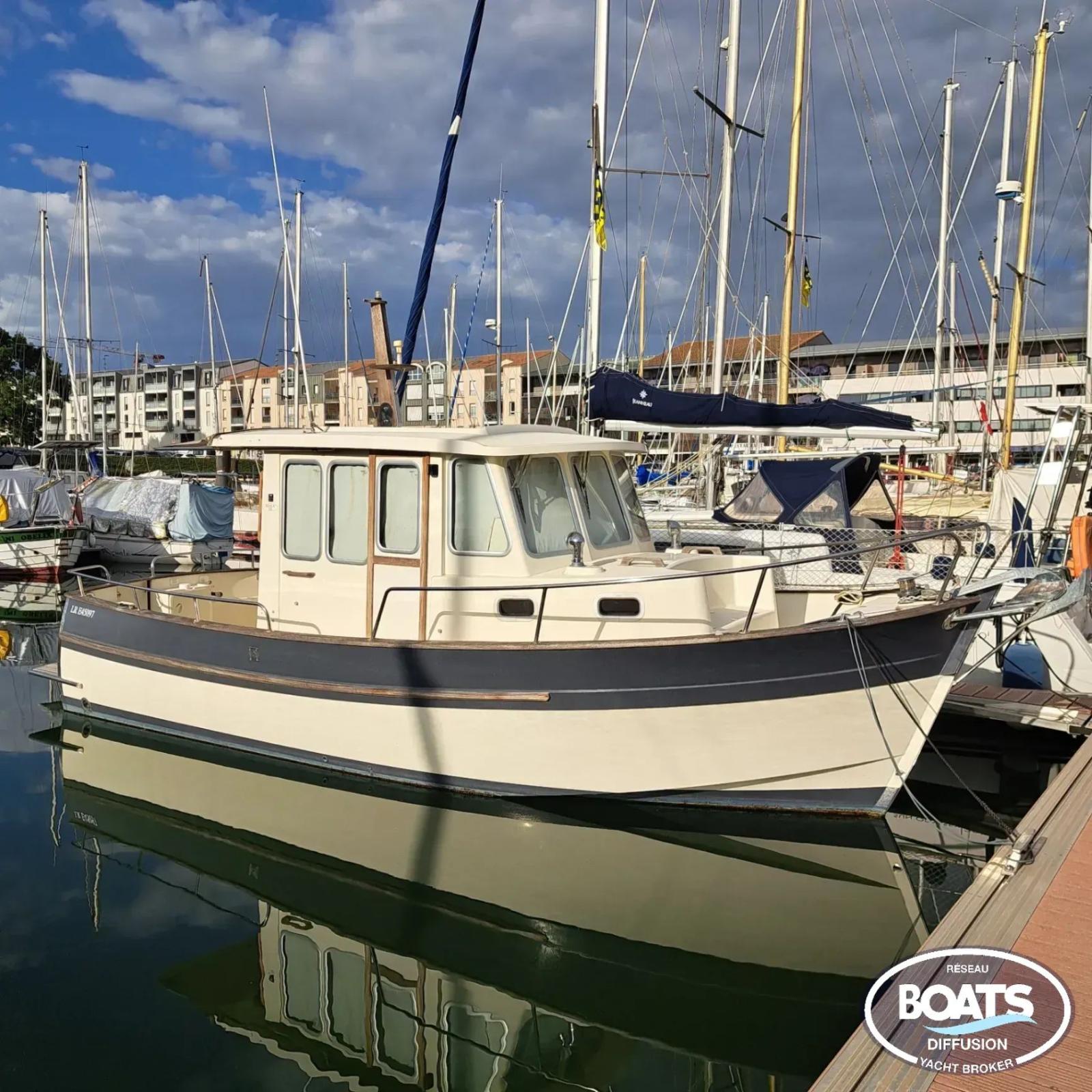 rhea marine Rhea 28