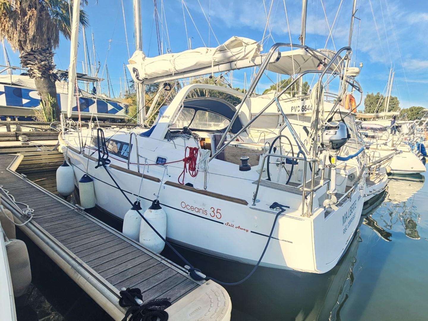 beneteau Oceanis 35