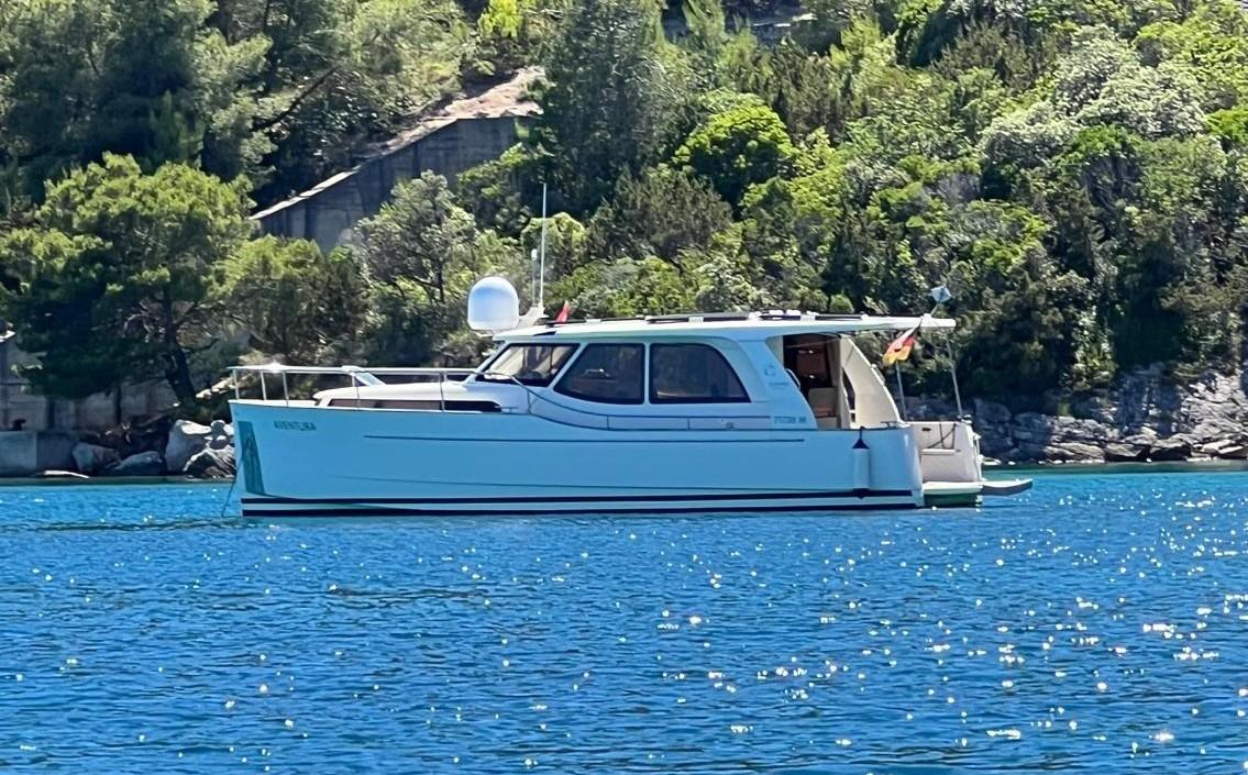 greenline yachts Greenline 33 hybrid