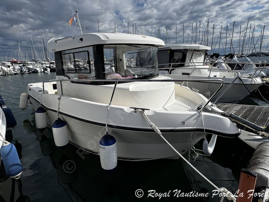 quicksilver Arvor 690 pilothouse