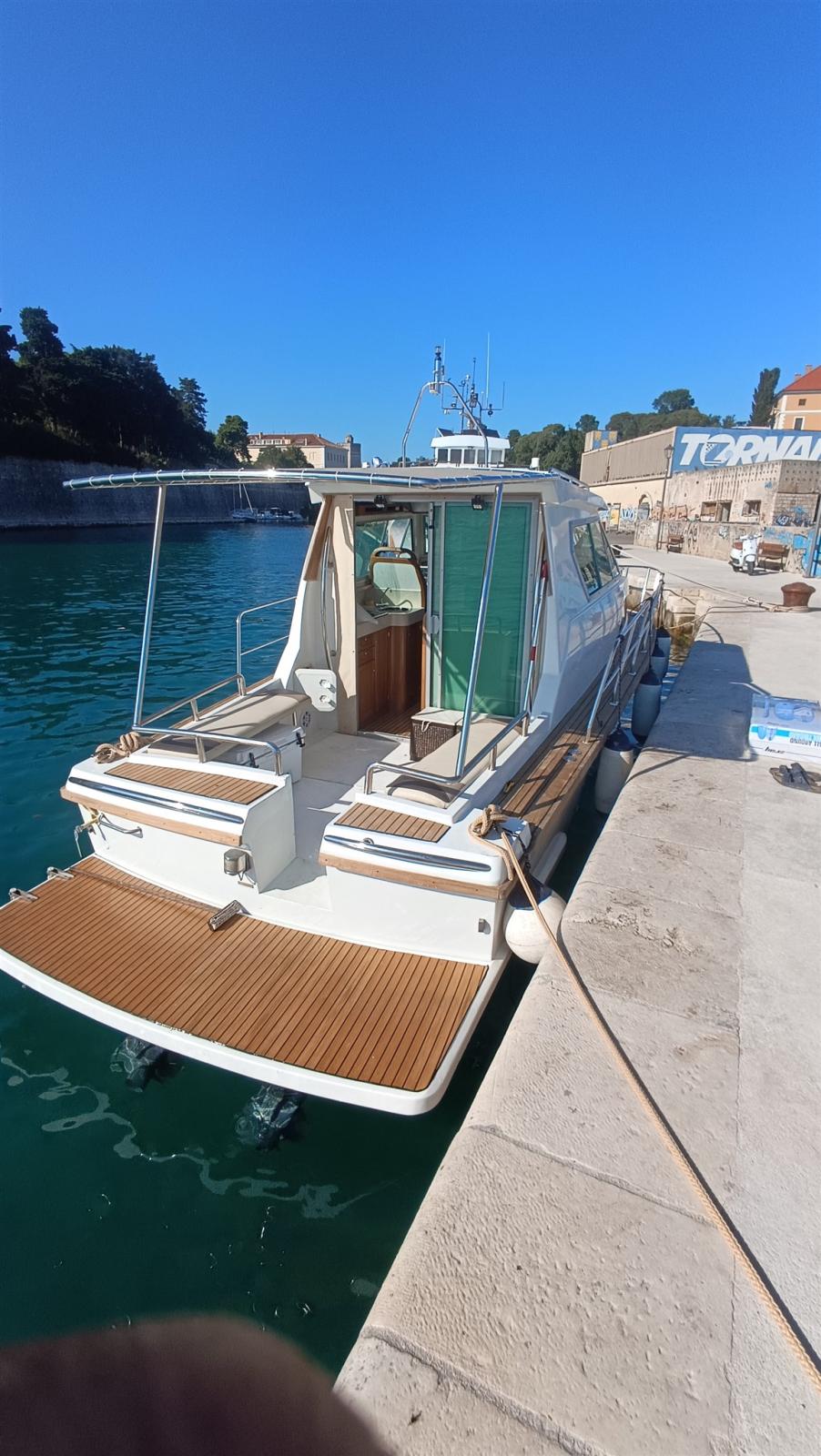 Coronet Coronet 32