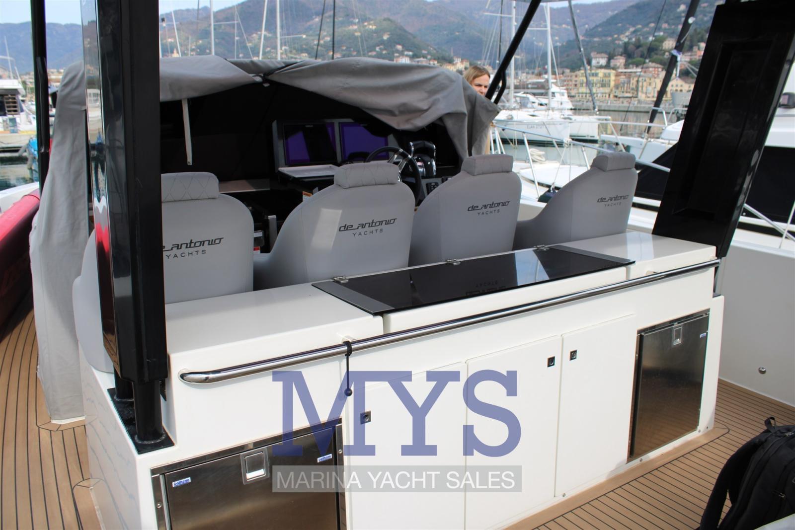 de antonio yachts D42 open