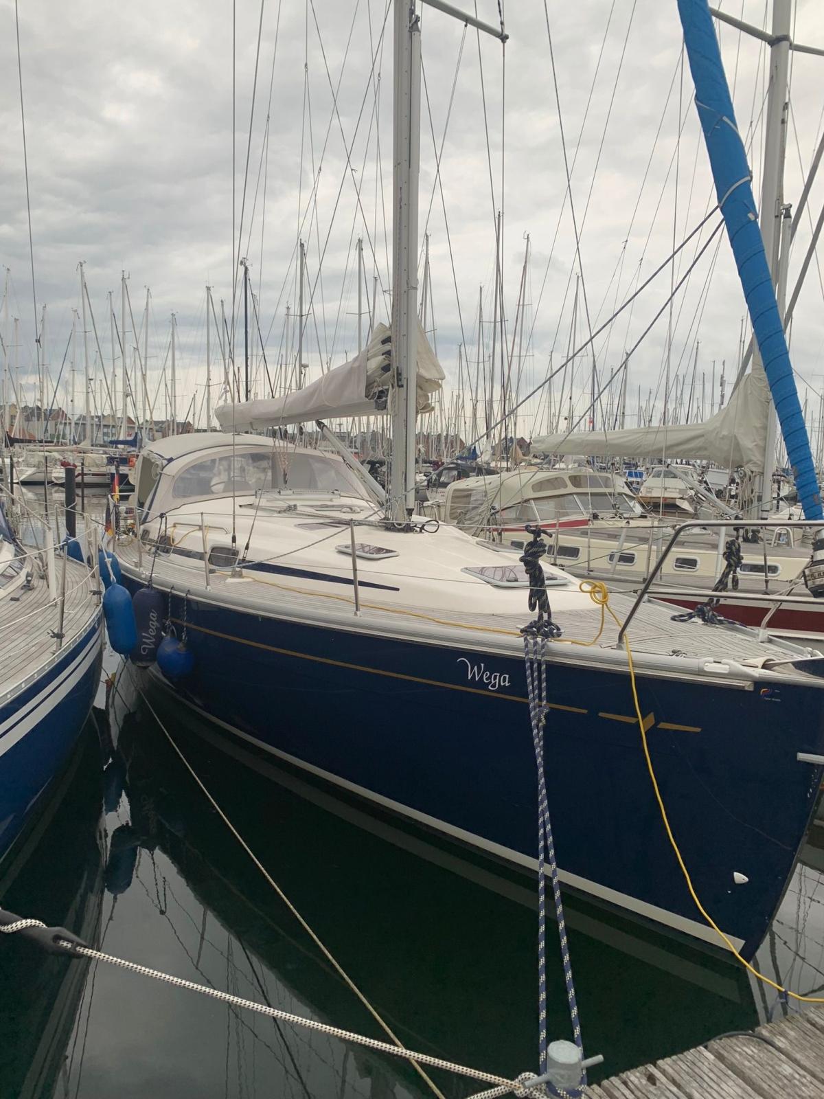 bavaria yachts Bavaria 37 cruiser