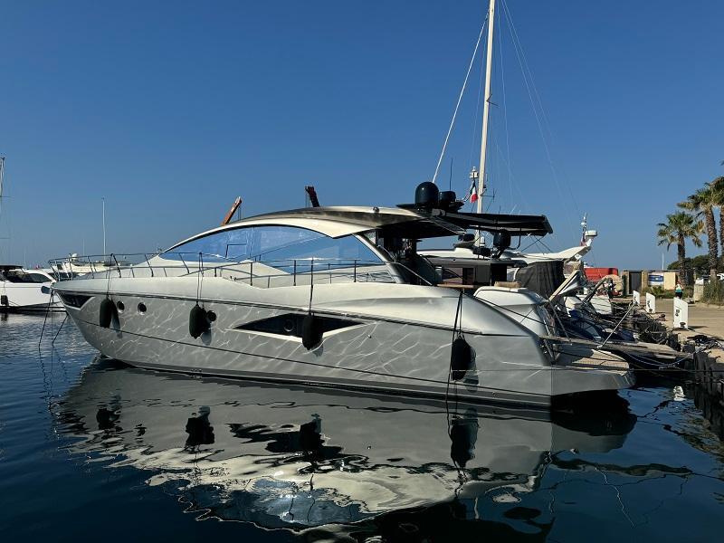 queens yachts 50 hard top