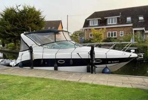 Maxum 2700 se