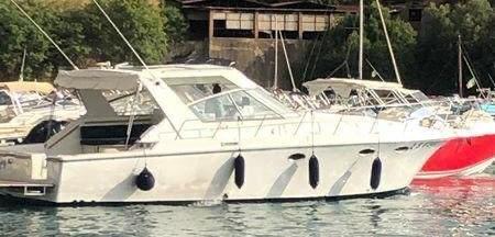 trojan yacht-bertram 38 express