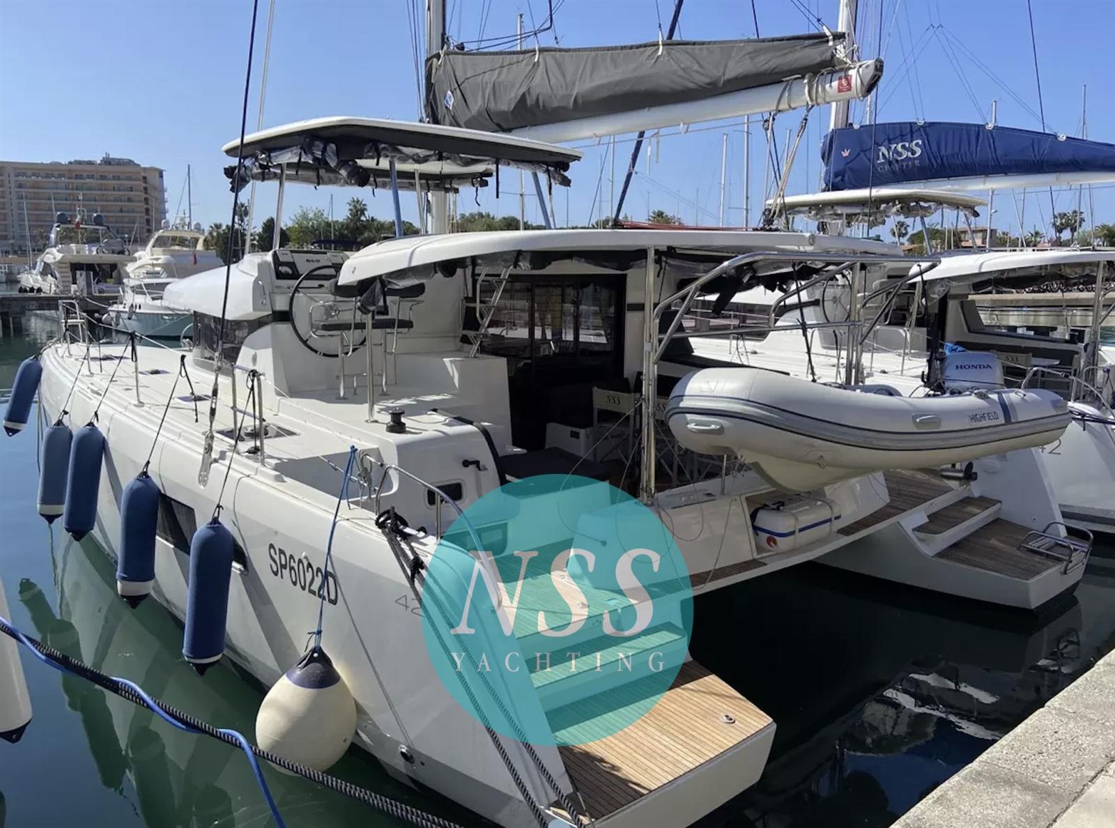 lagoon 42