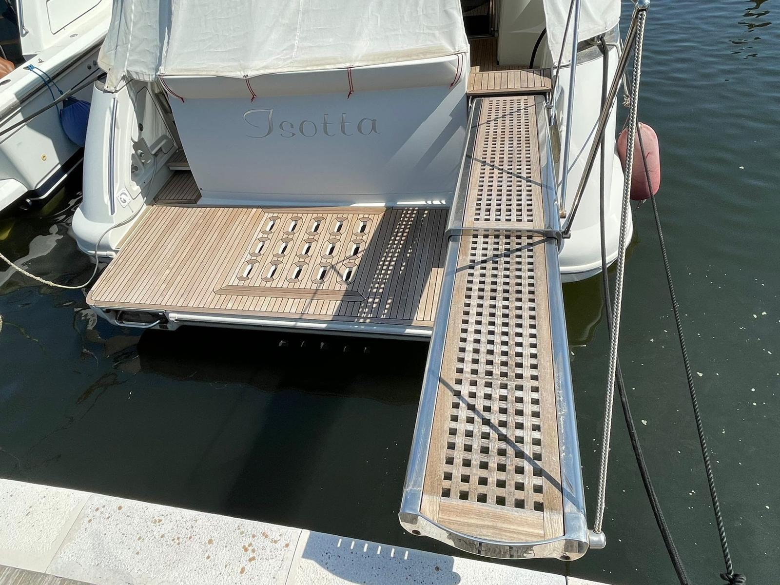 azimut 43s