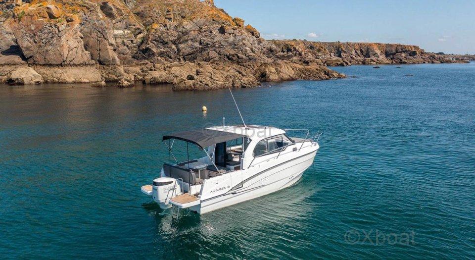 beneteau Antares 8 ob