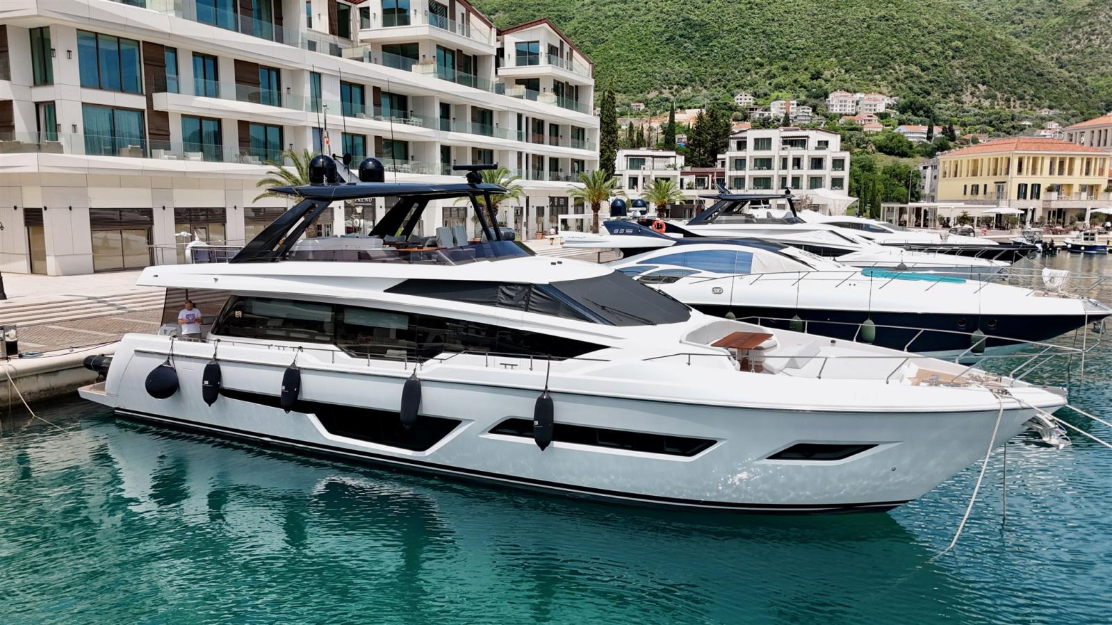 ferretti yachts 780