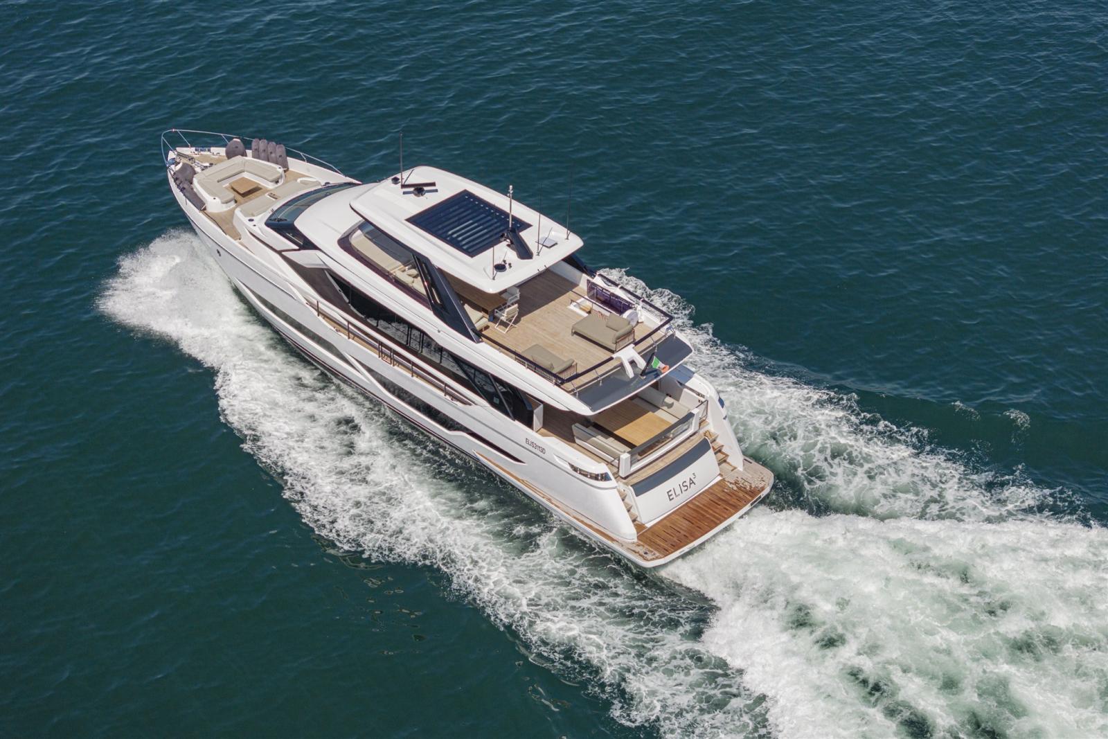 ferretti yachts 860