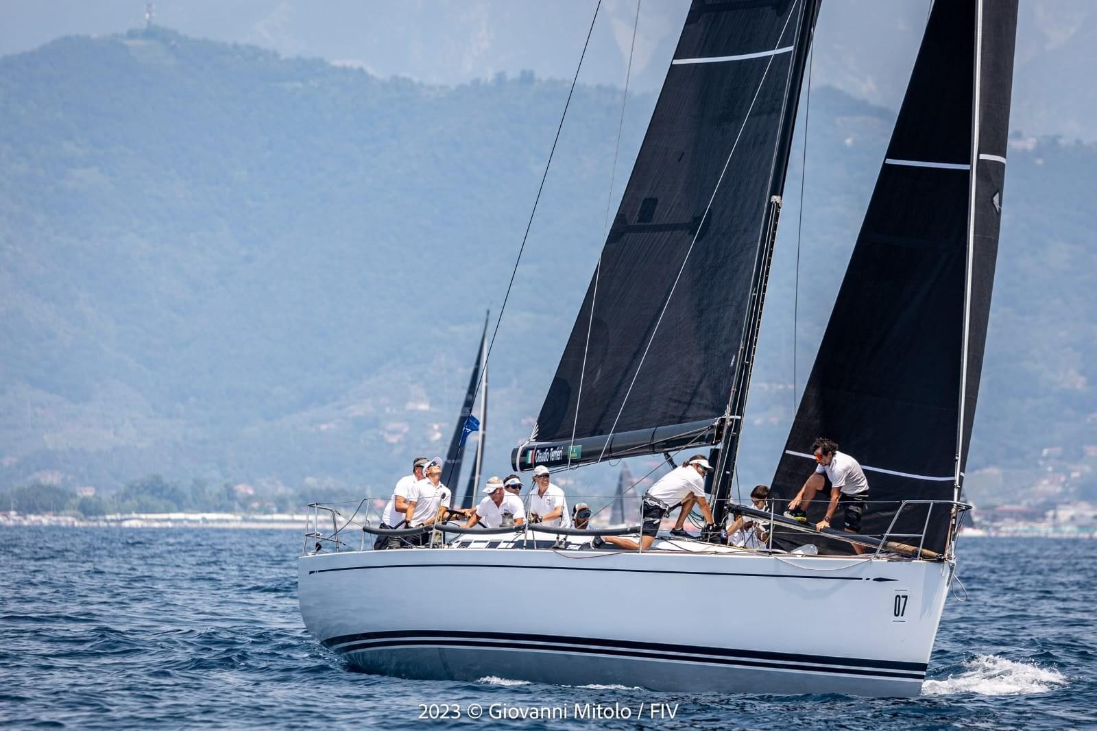 nautor swan Swan 45-016 blue sky