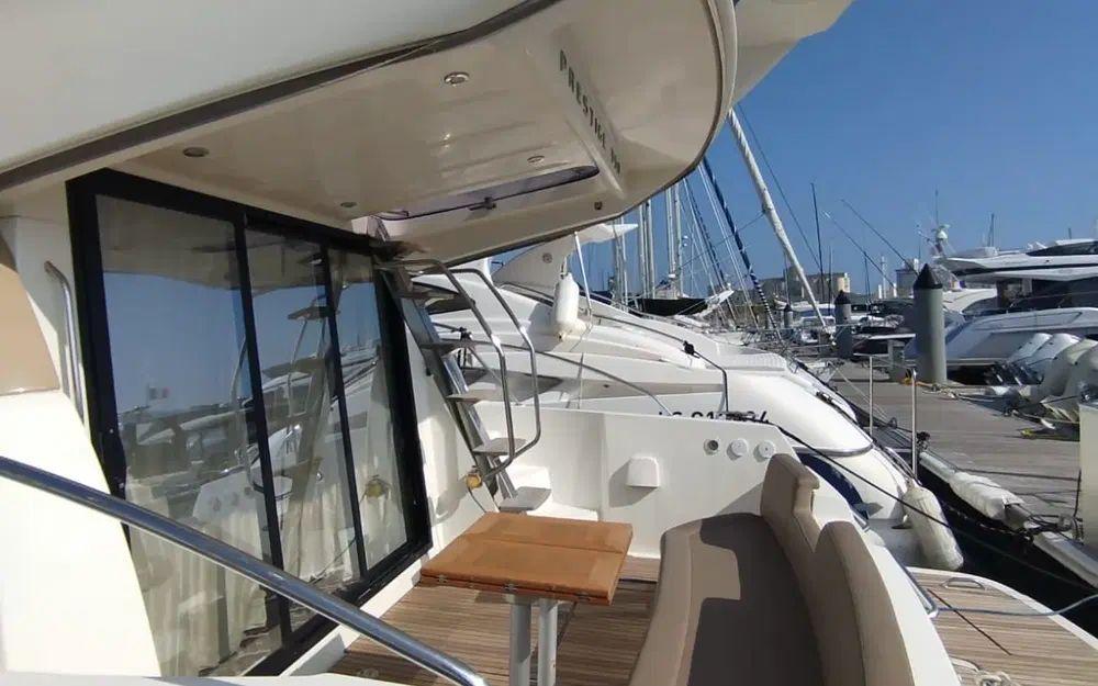 jeanneau Prestige 350 fly
