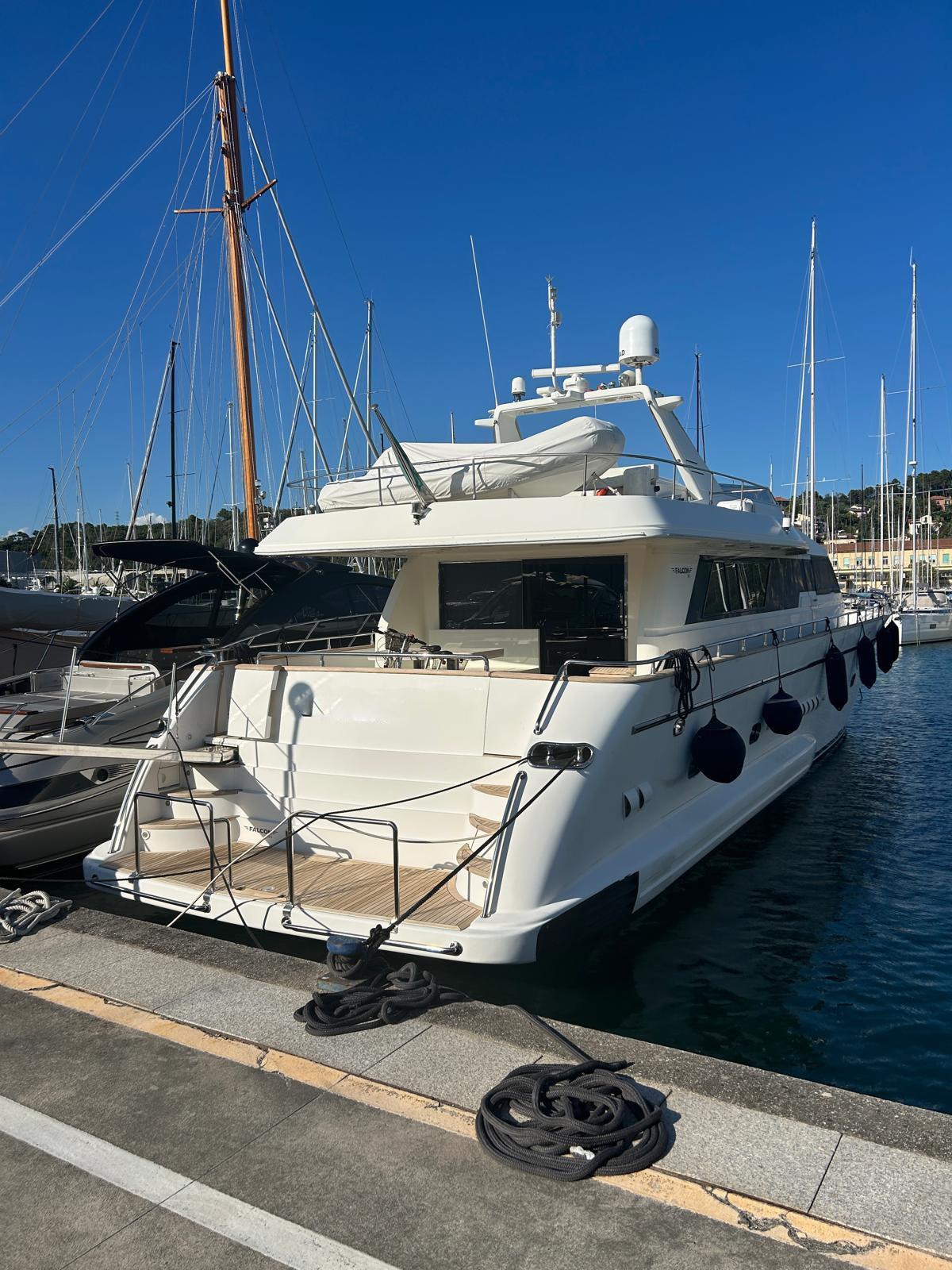 falcon yachts Falcon 82 s