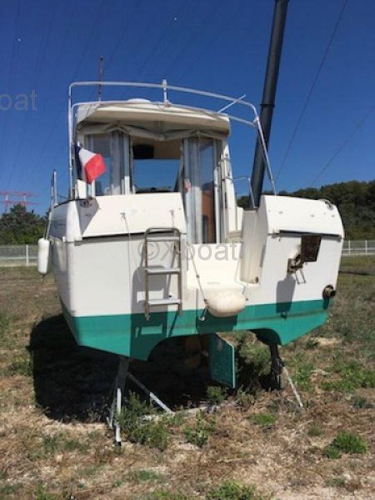 beneteau Antares 805