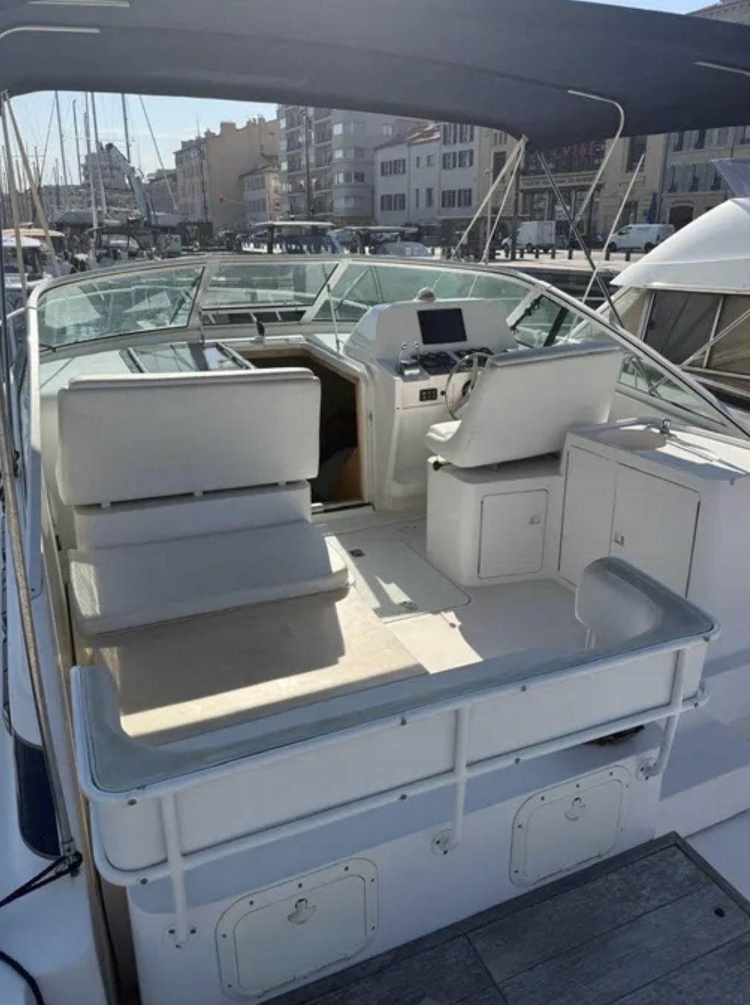 bertram 36 moppie