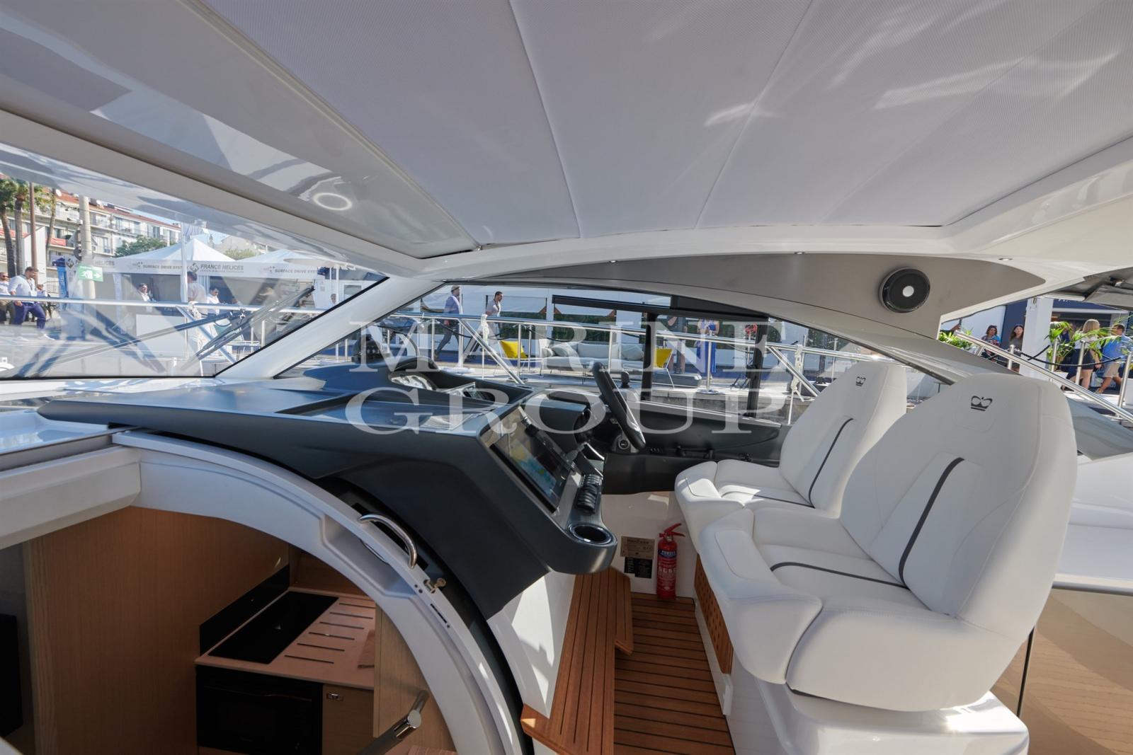 princess yachts V40