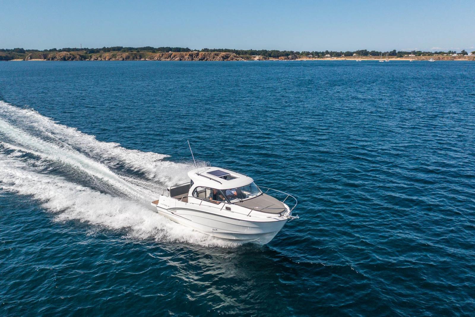 beneteau Antares 8 ob
