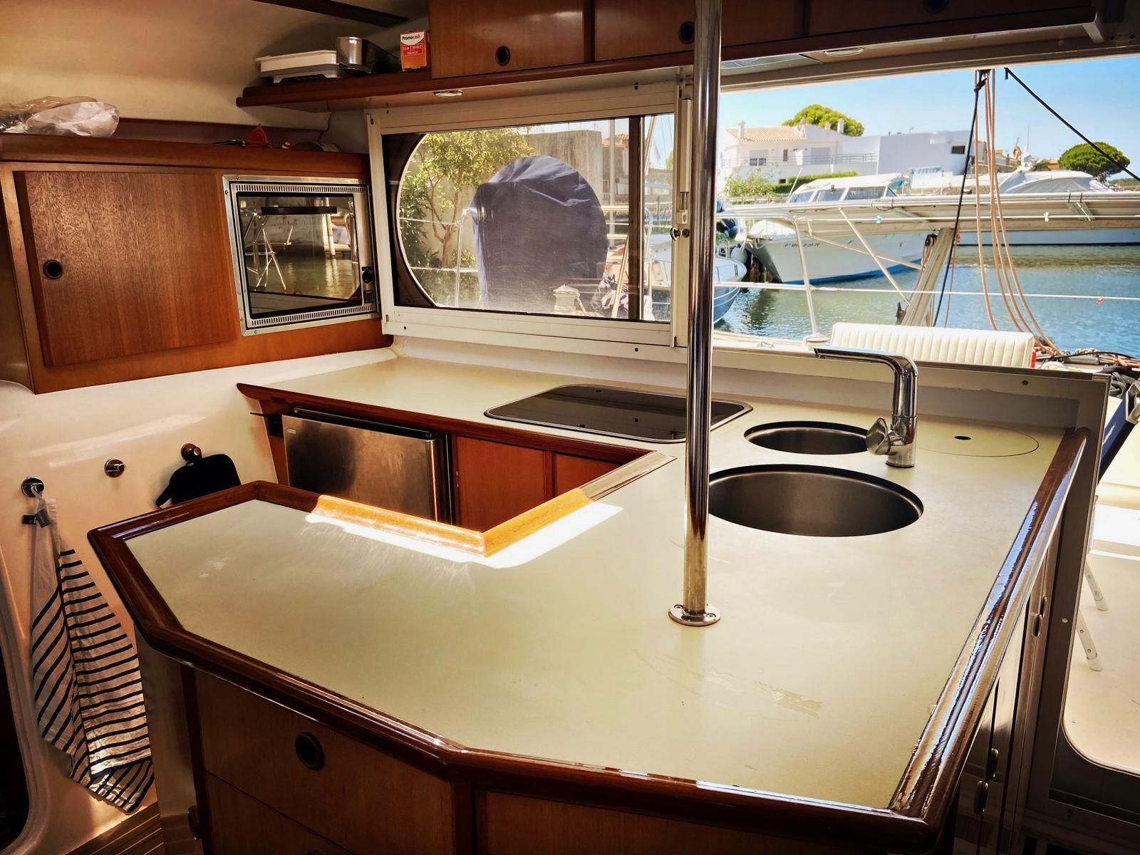 bavaria yachts Nautitech 47