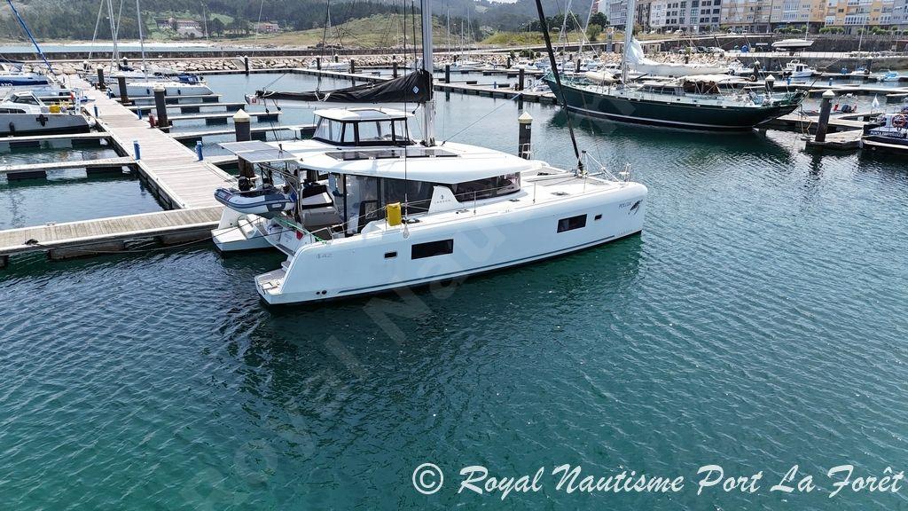 lagoon 42