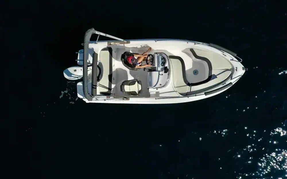 b2 marine Cap ferret 522