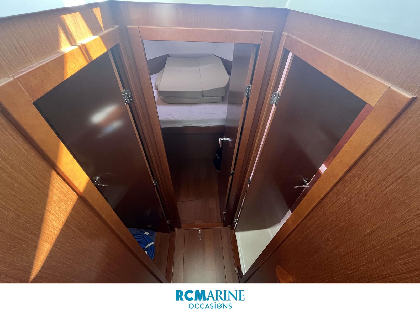 beneteau Swift trawler 34 fly