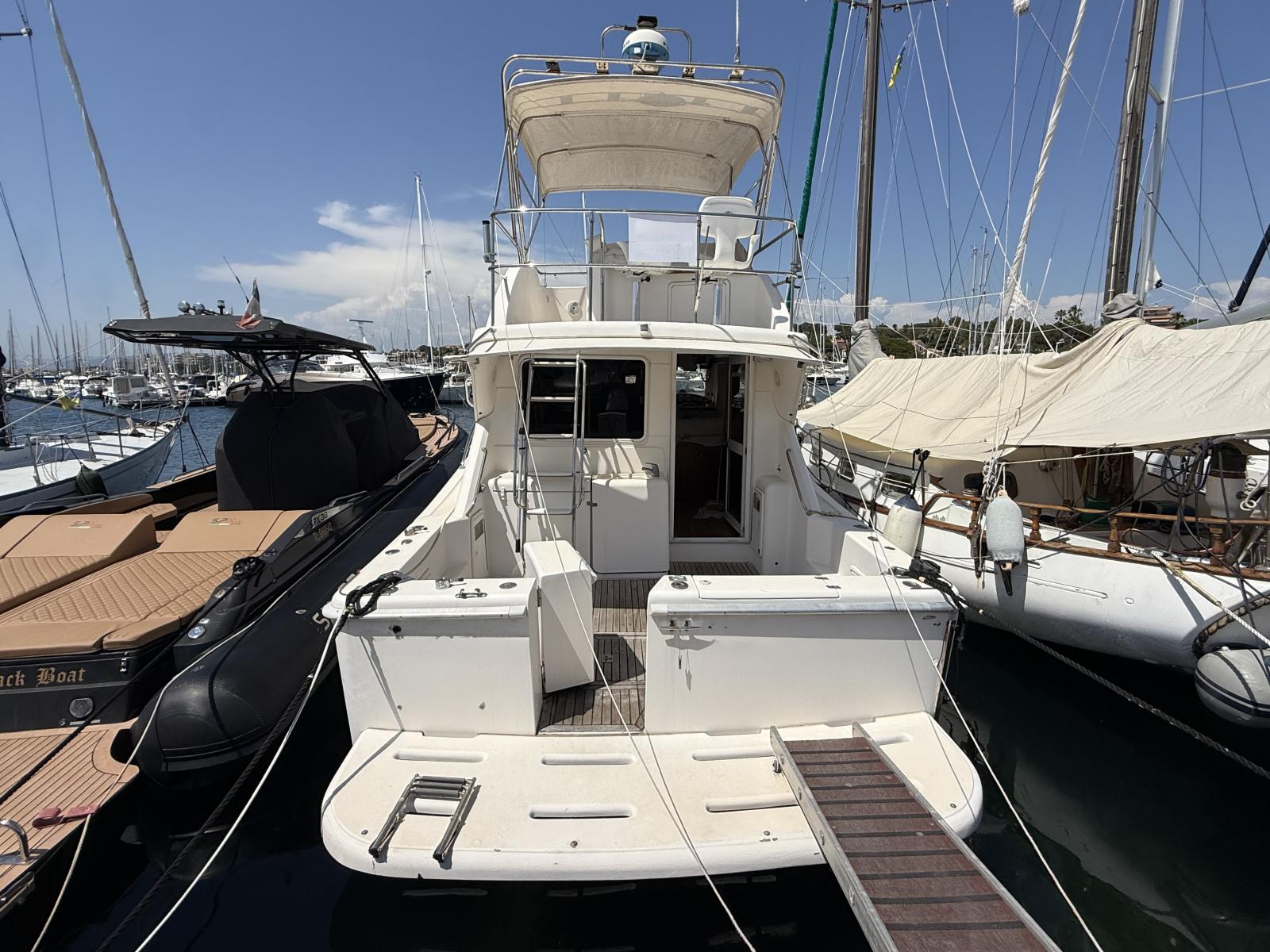 riviera marine 33.5 convertible