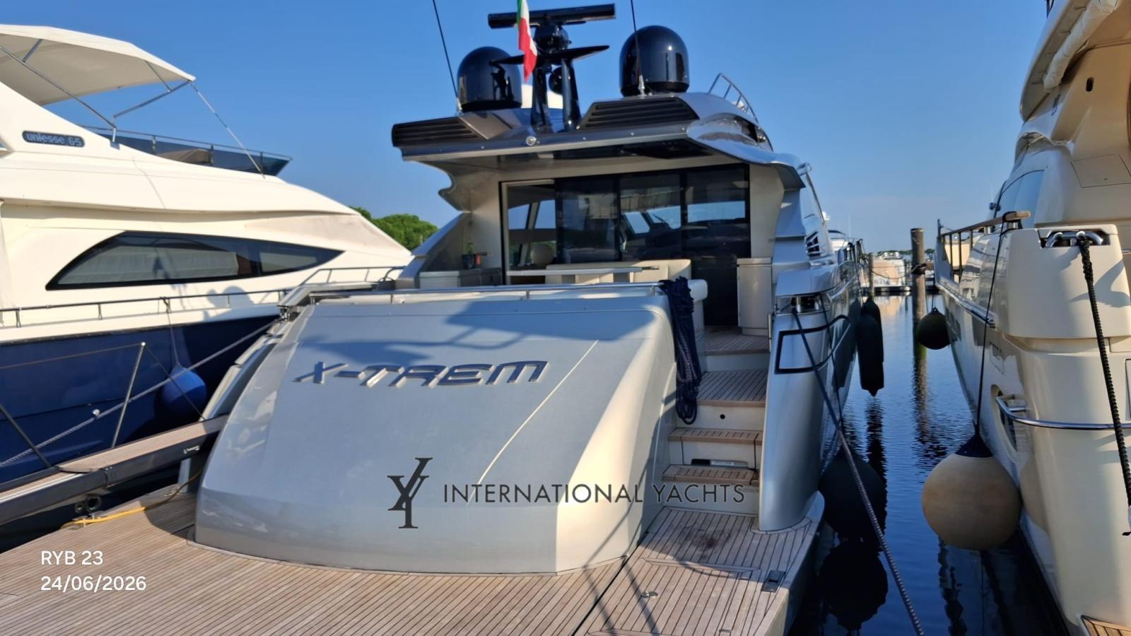 pershing 82