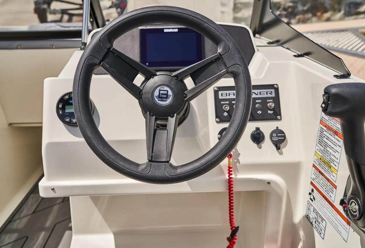 bayliner M 19