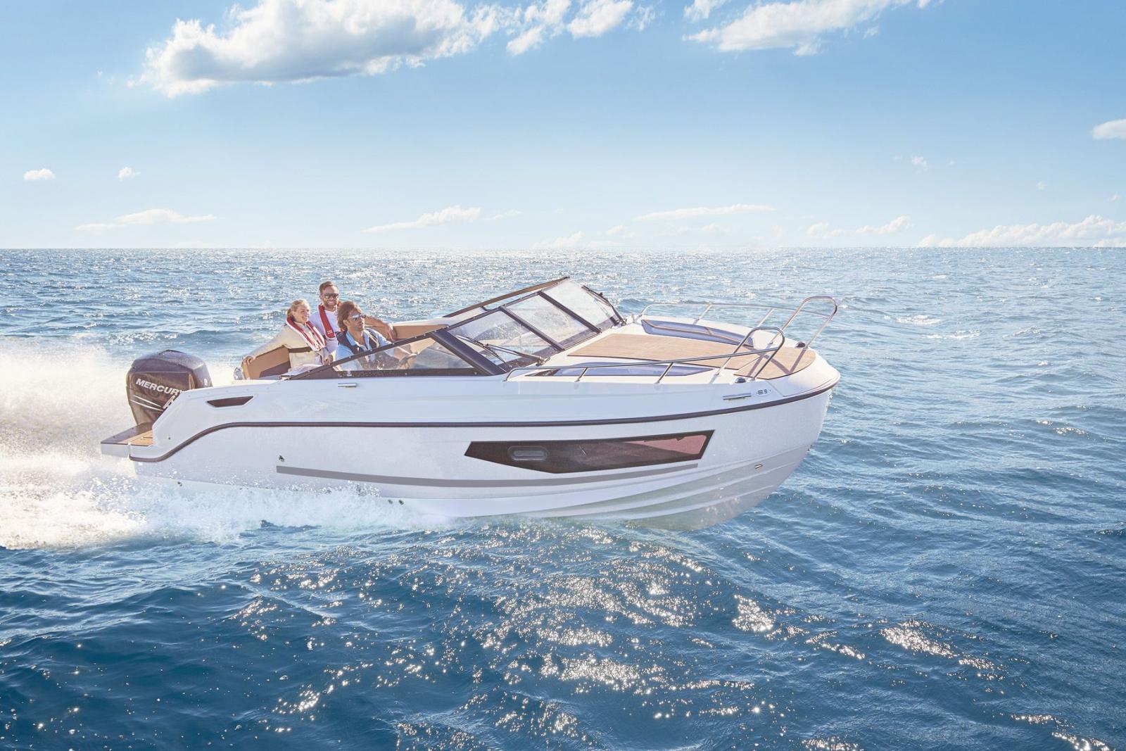 quicksilver Activ 755 cruiser