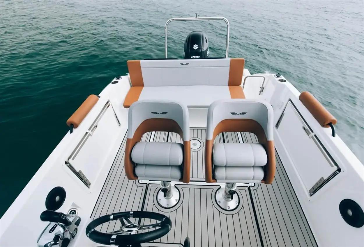 beneteau Flyer 7 spacedeck