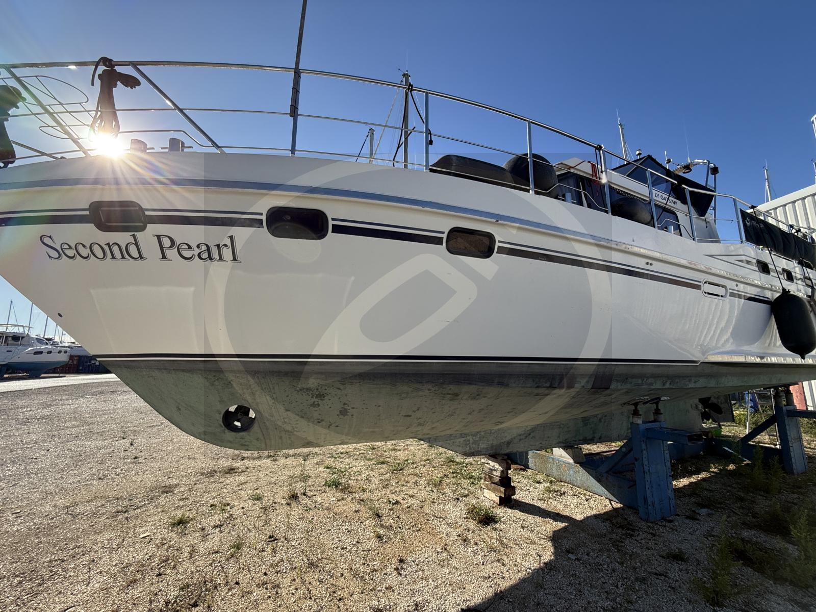 vri jon Contessa 40e