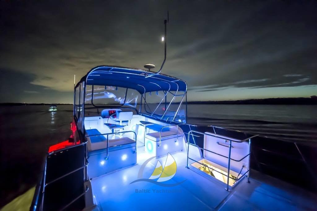 integrity motor yachts Integrity 380 fly