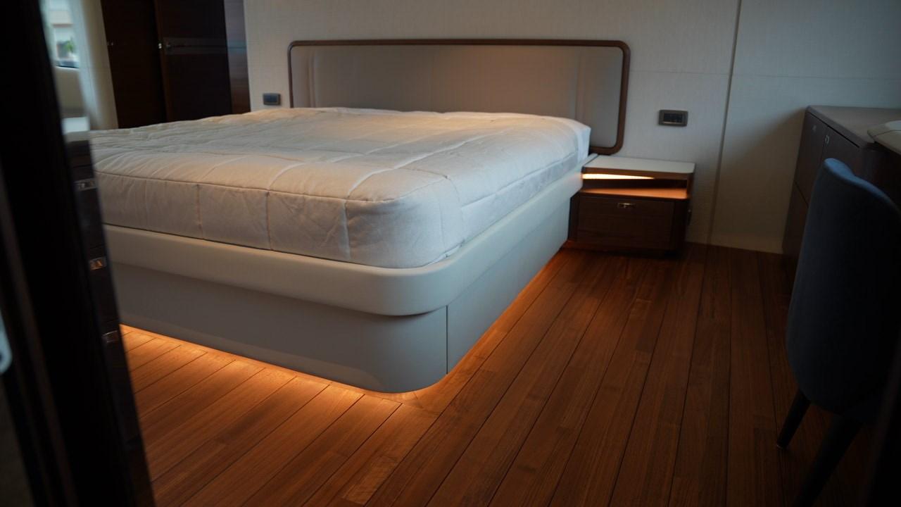 princess yachts Y95