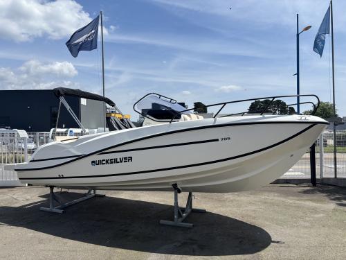 Quicksilver 705 open