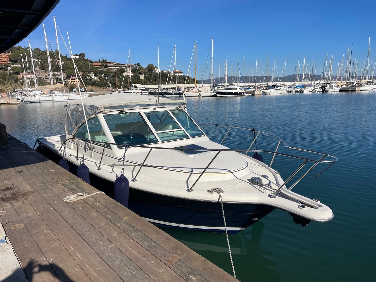 tiara yachts 2900 coronet