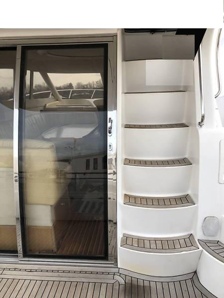 galeon 330 fly