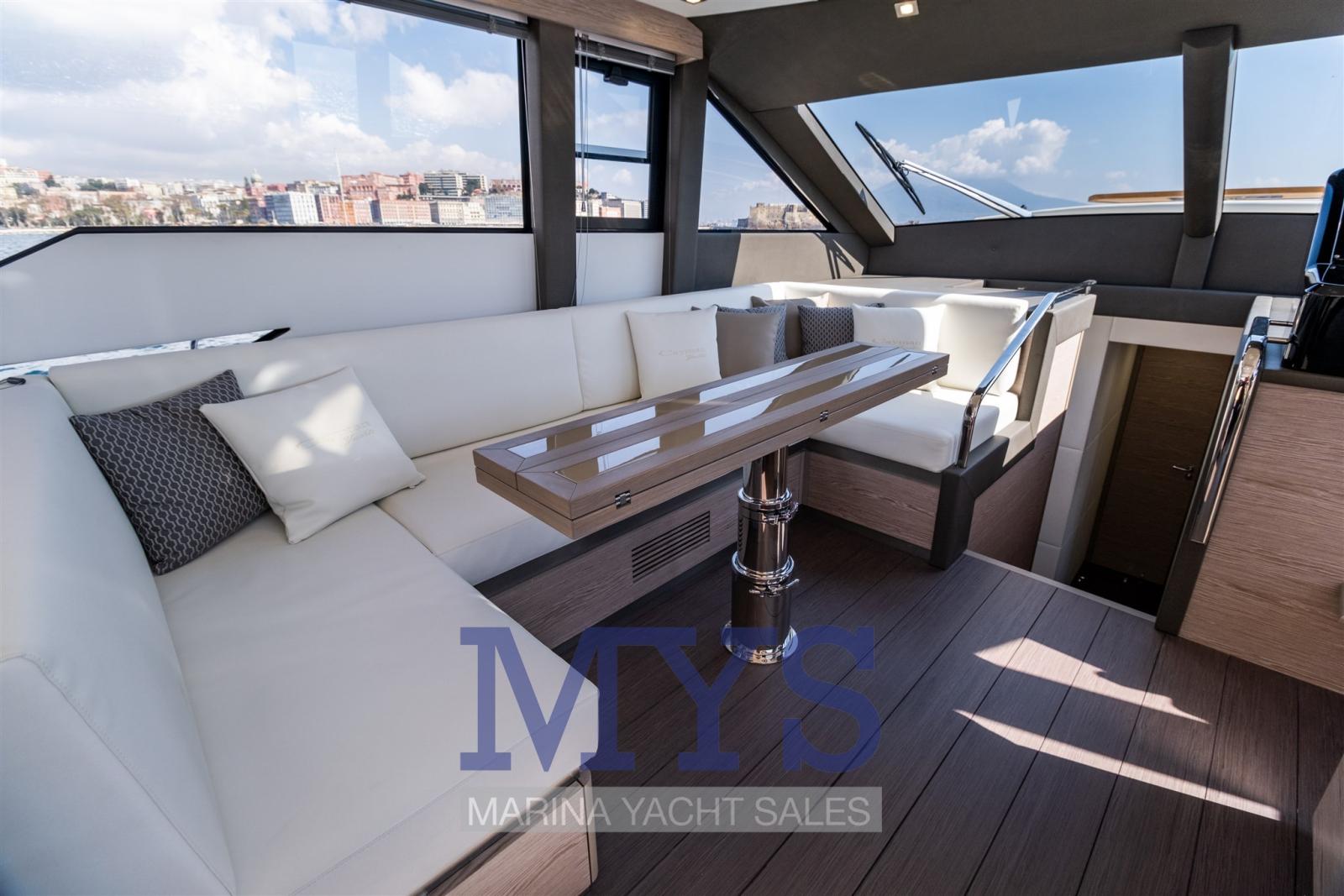 cayman ycahts 60 ht