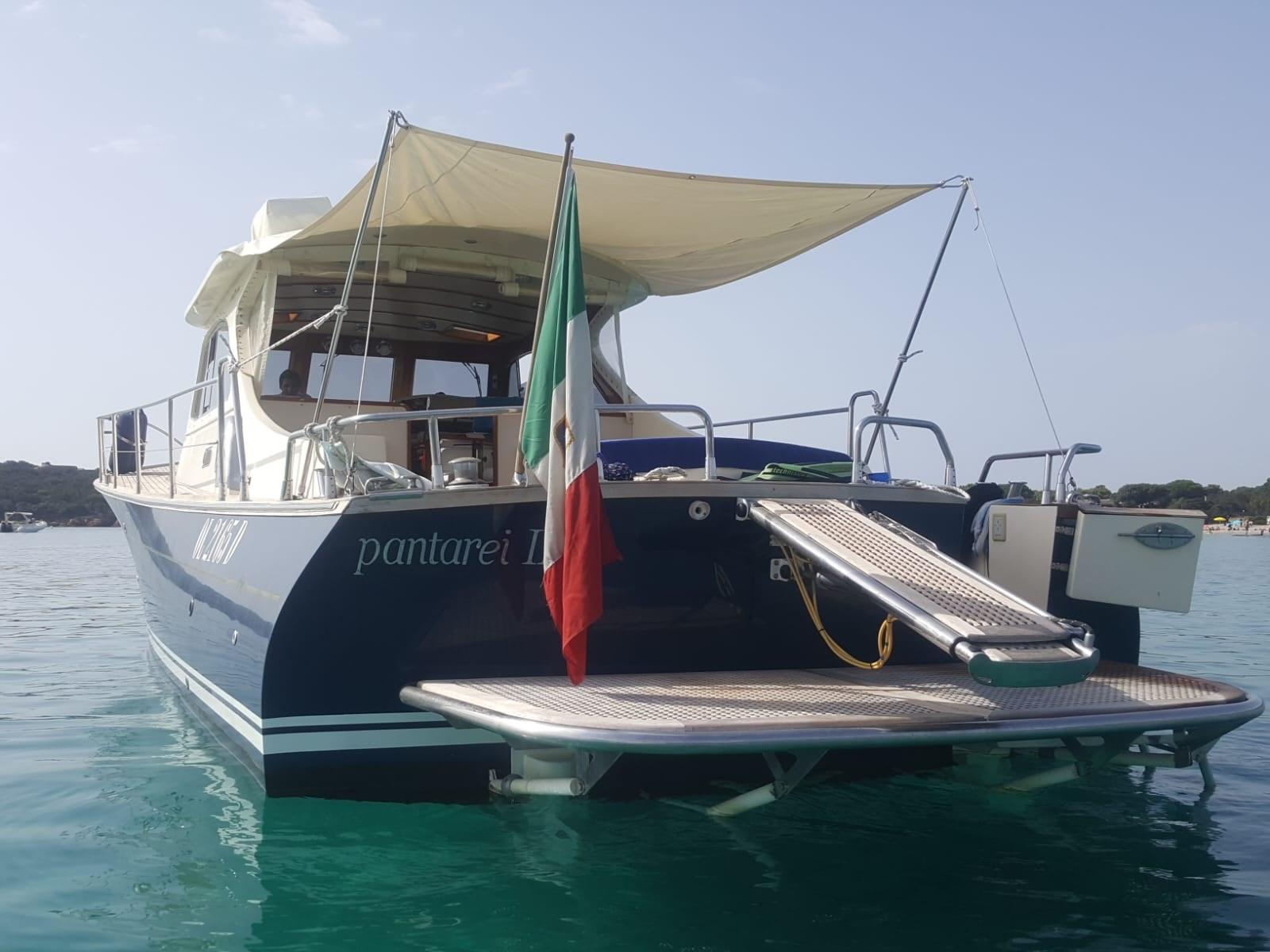 rose island Lobster 49